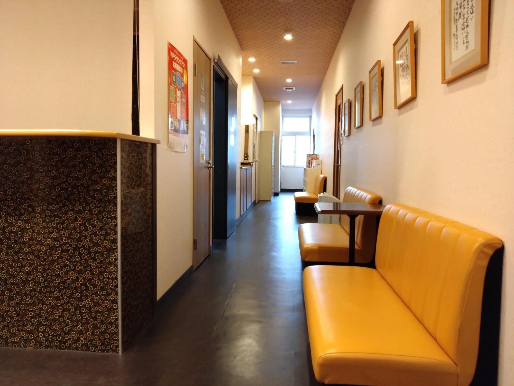 Cafe&Hostel Kimi To Ichigo Осака Экстерьер фото